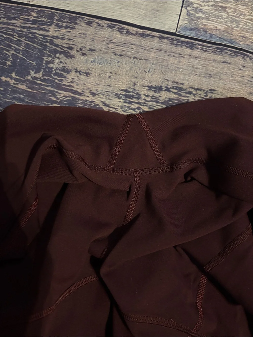 Lululemon High-Waist Women's Performance Leggings in Deep Burgundy / mesh leg